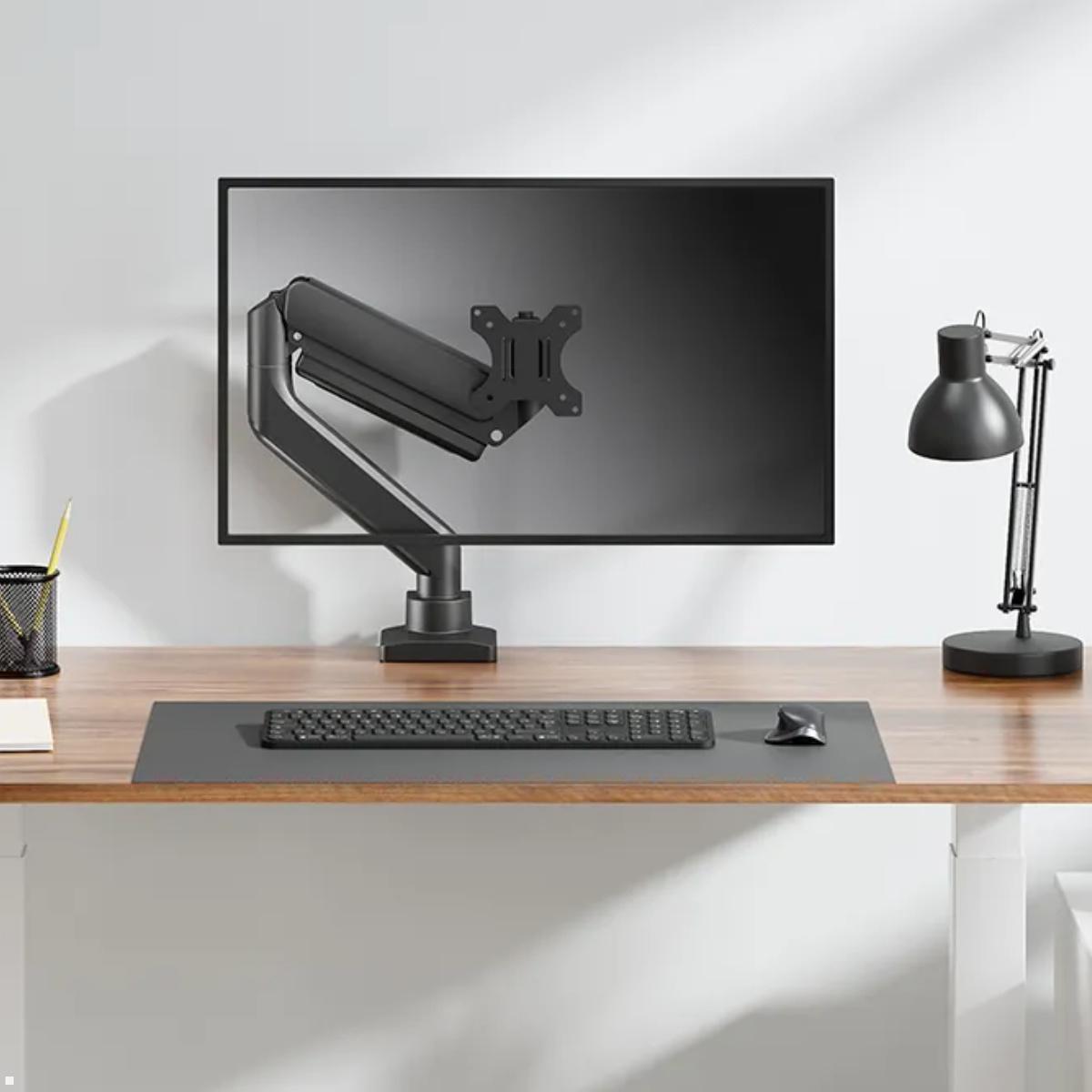 Neomounts DS70-450BL1 Monitor Tischhalterung 17 - 42 Zoll, schwarz, Anwendungsbeispiel Neomounts DS70-450BL1 Monitor Tischhalterung 17 - 42 Zoll, schwarz, Anwendungsbeispiel